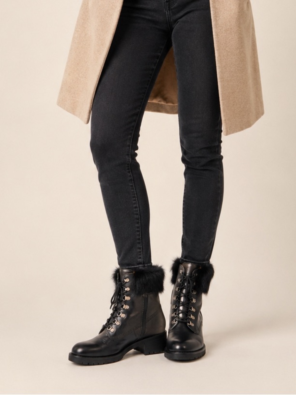 Australia Luxe Collective Black Leather Shearling Lined Boots. Size 7